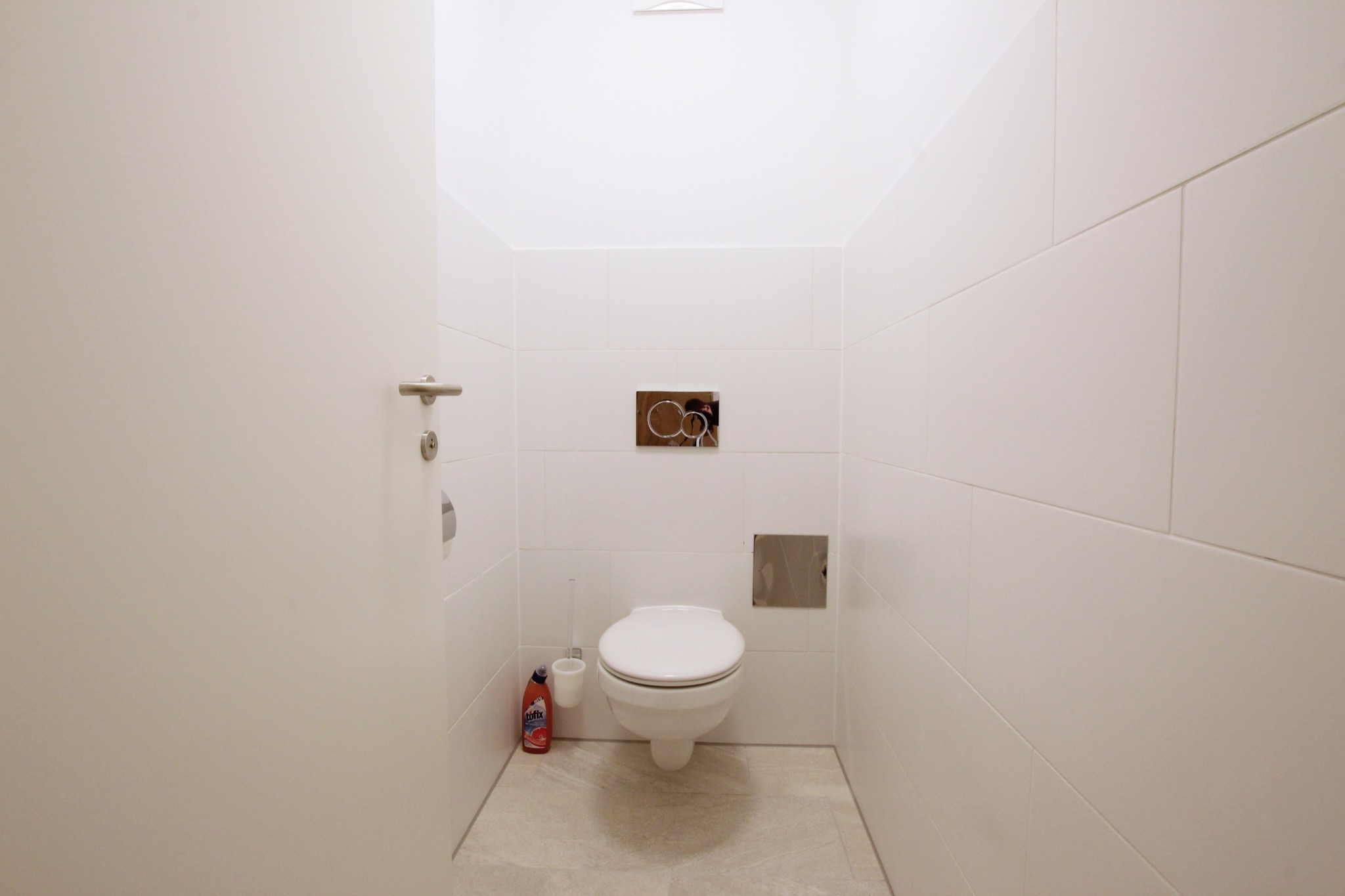 seperate Toilette